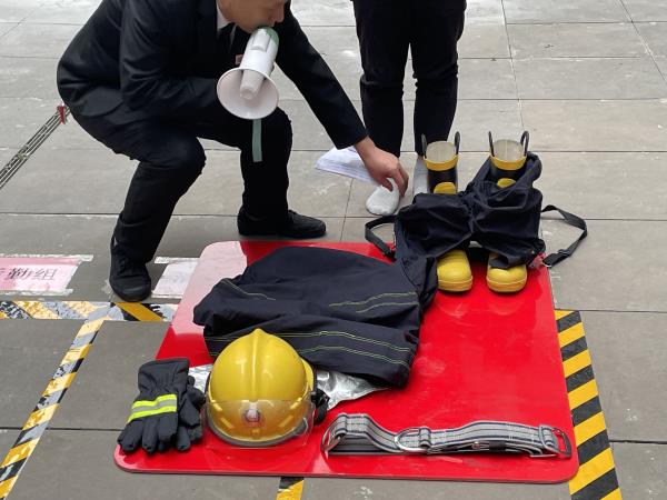 【户外消防演练】增强防火意识，冬季消防演练圆满成功